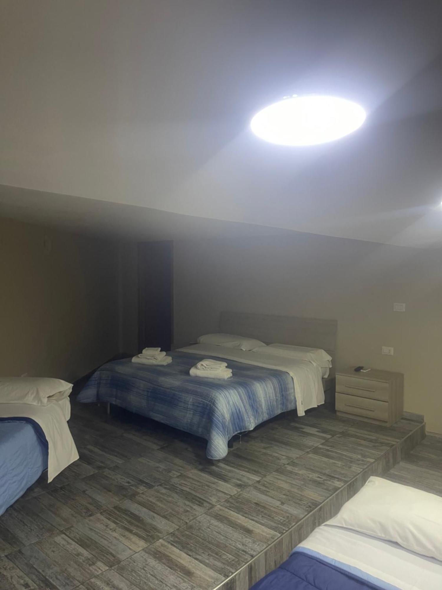 B&B Chez Moi Νάπολη Εξωτερικό φωτογραφία