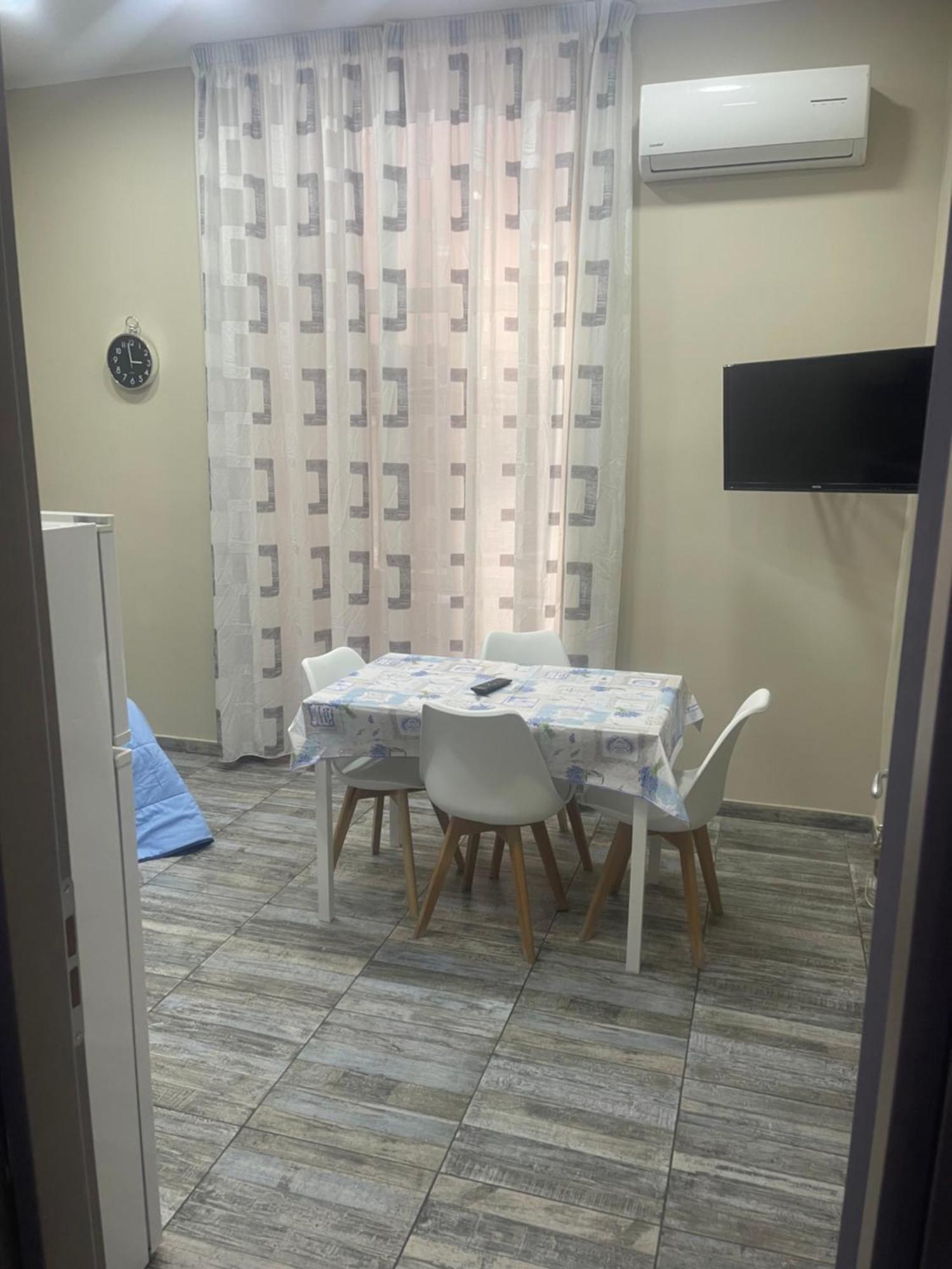 B&B Chez Moi Νάπολη Εξωτερικό φωτογραφία