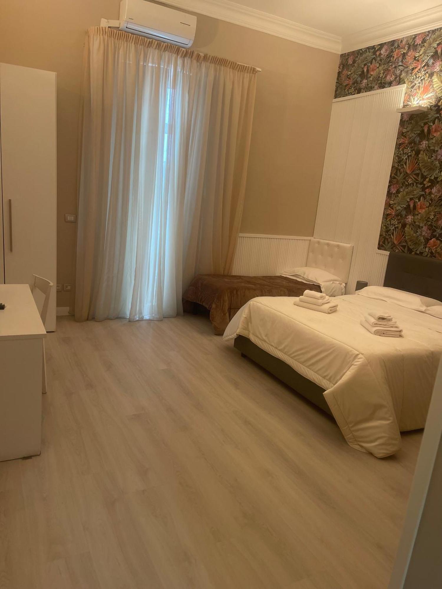 B&B Chez Moi Νάπολη Εξωτερικό φωτογραφία