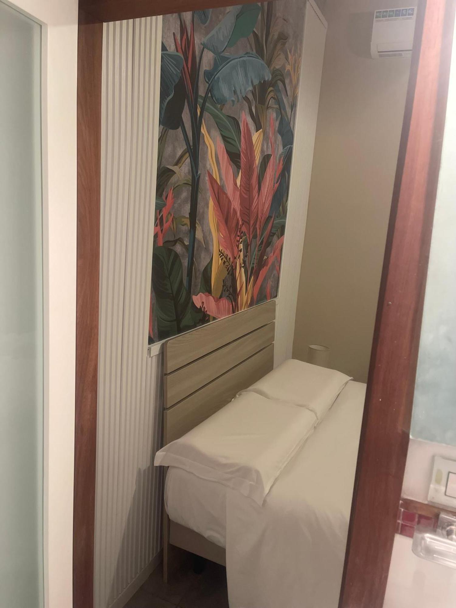 B&B Chez Moi Νάπολη Εξωτερικό φωτογραφία