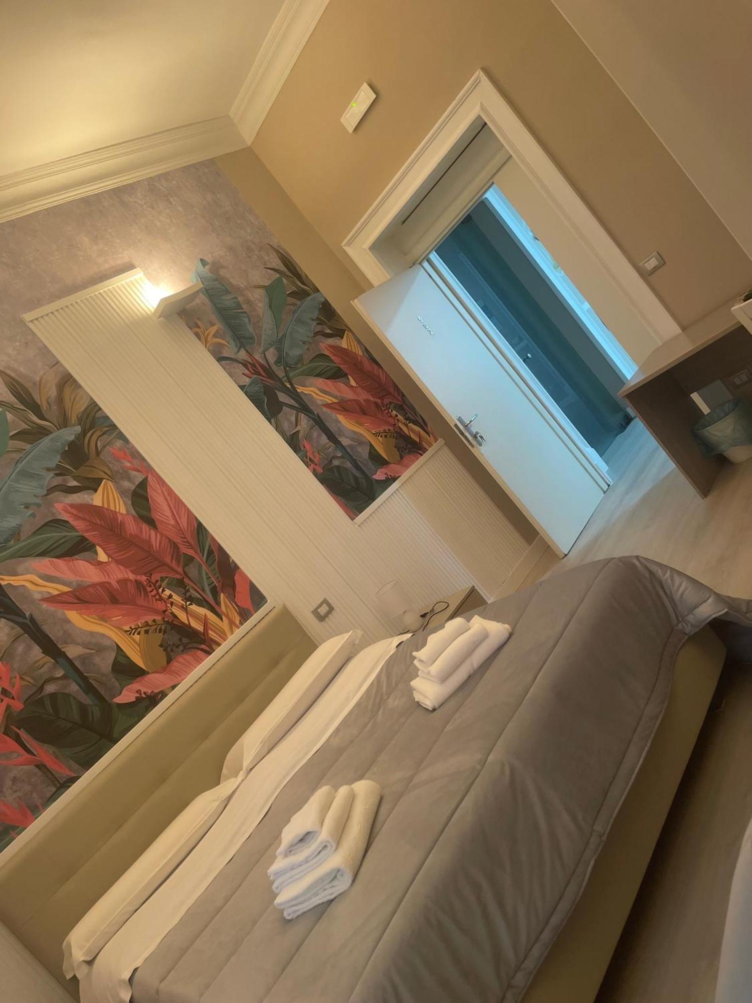 B&B Chez Moi Νάπολη Εξωτερικό φωτογραφία