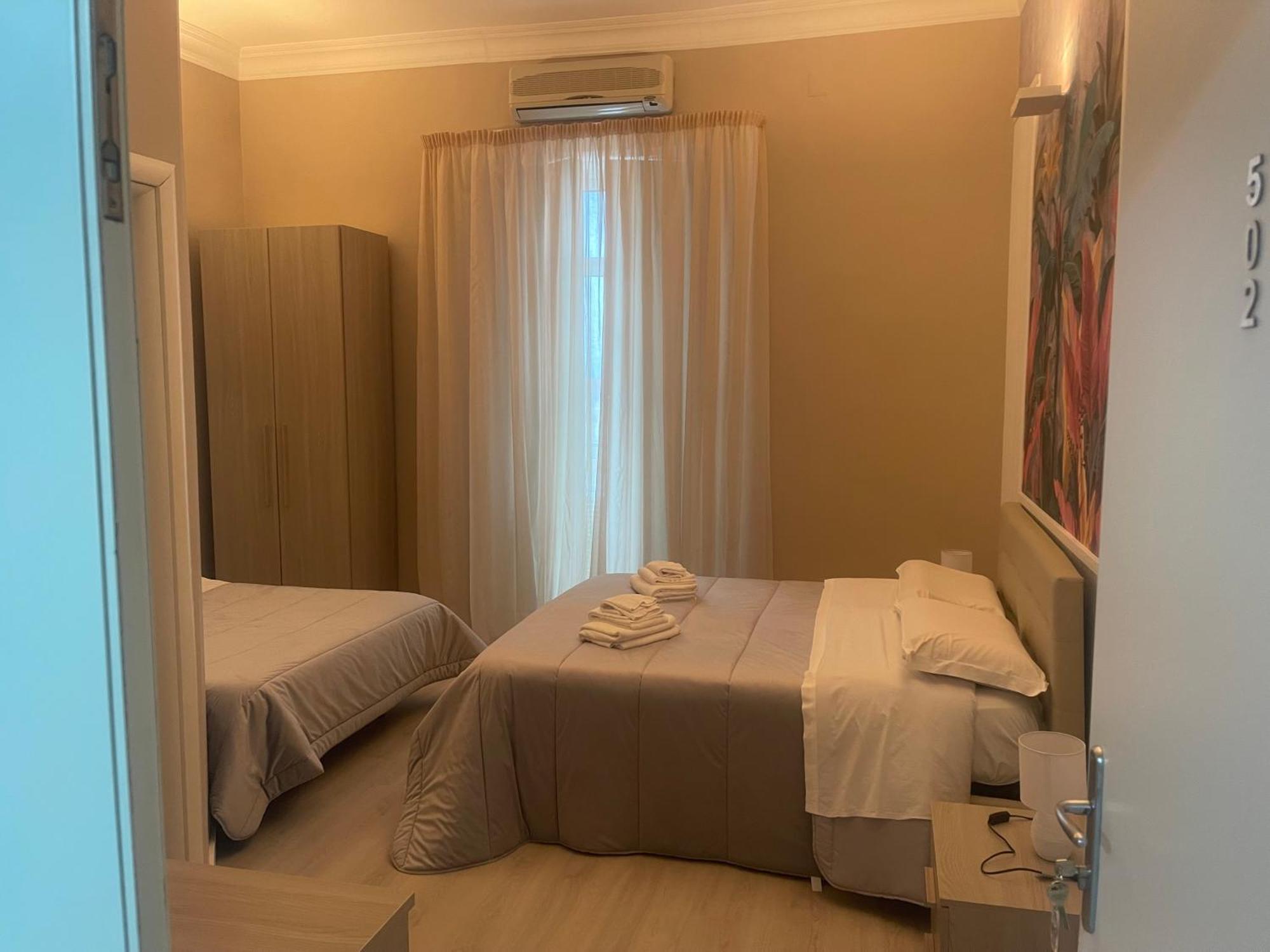 B&B Chez Moi Νάπολη Εξωτερικό φωτογραφία
