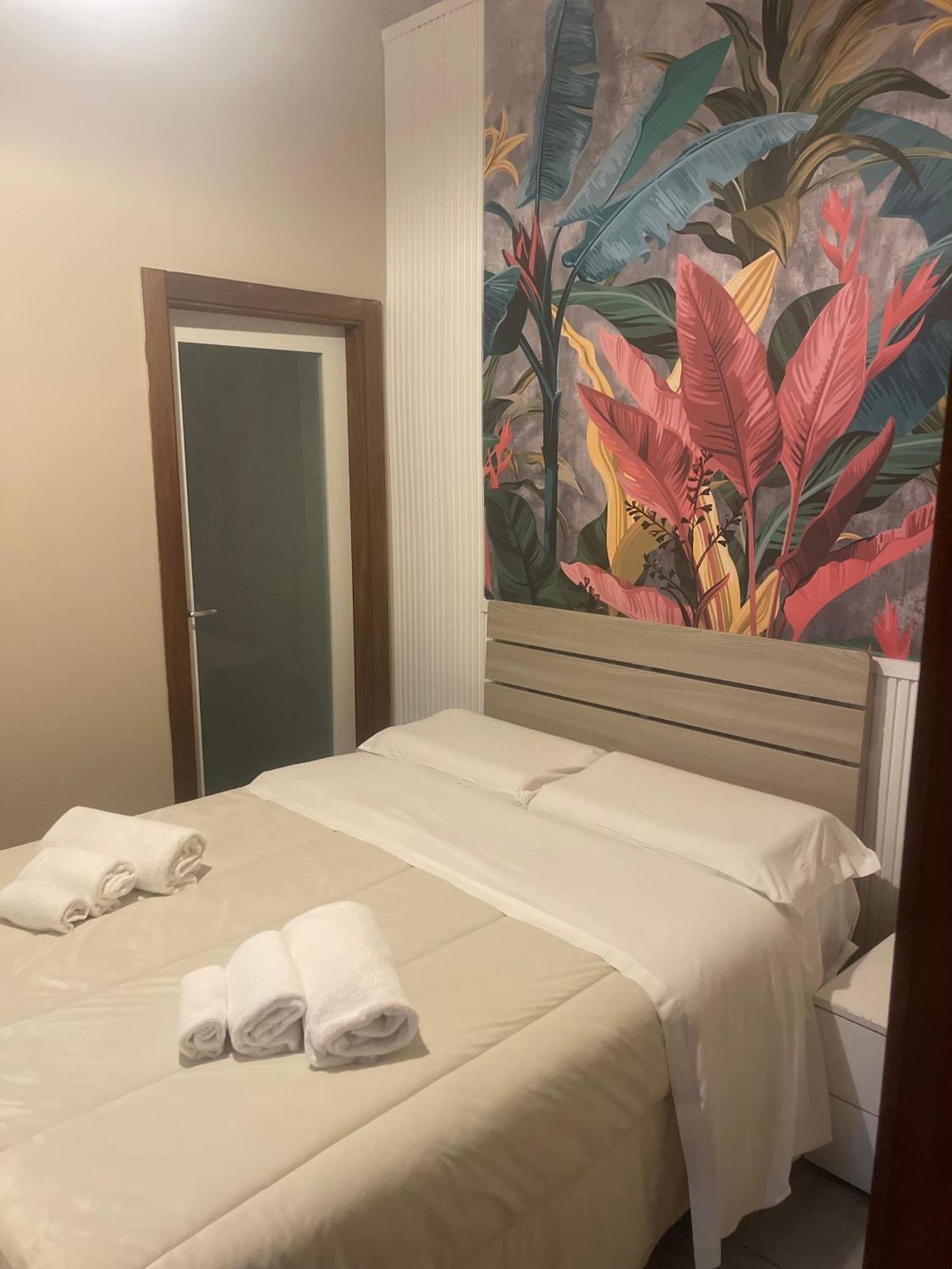 B&B Chez Moi Νάπολη Εξωτερικό φωτογραφία
