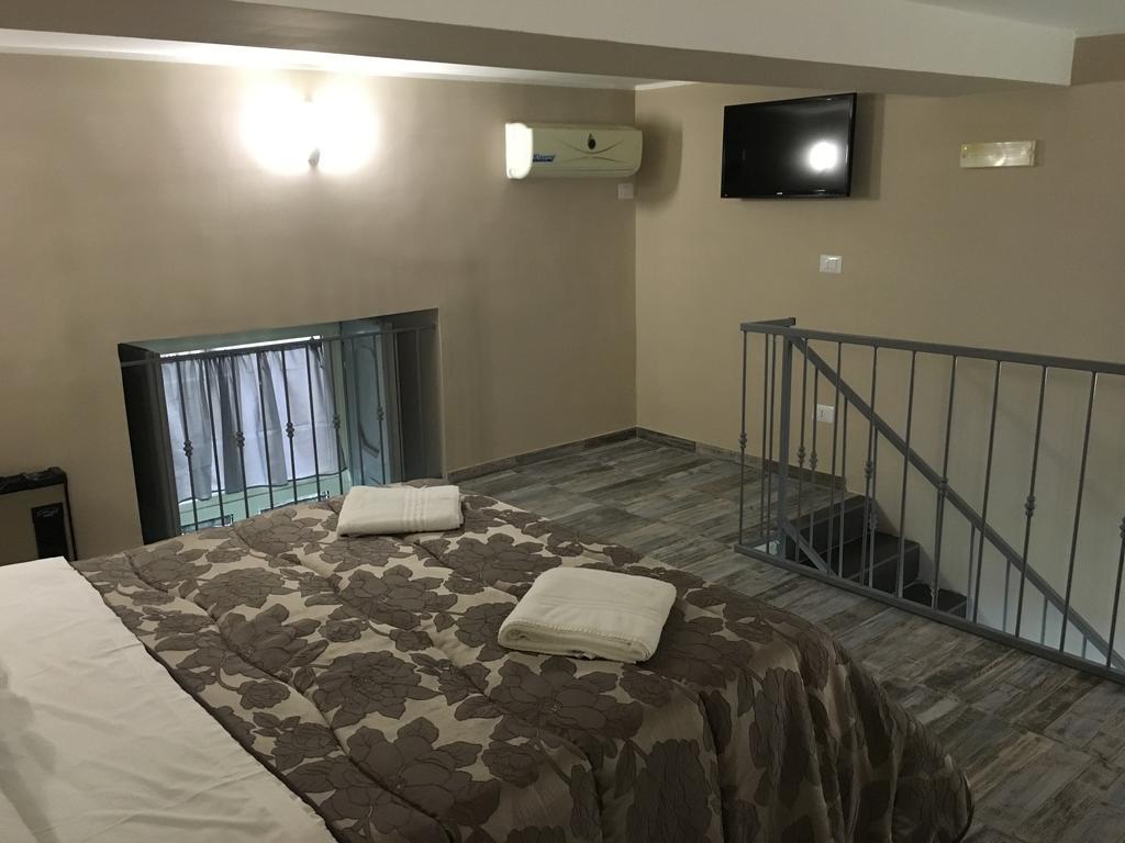 B&B Chez Moi Νάπολη Εξωτερικό φωτογραφία